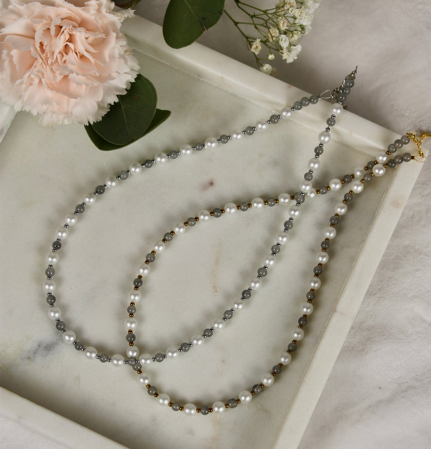 Weiß-Silberne Perlenkette Mia