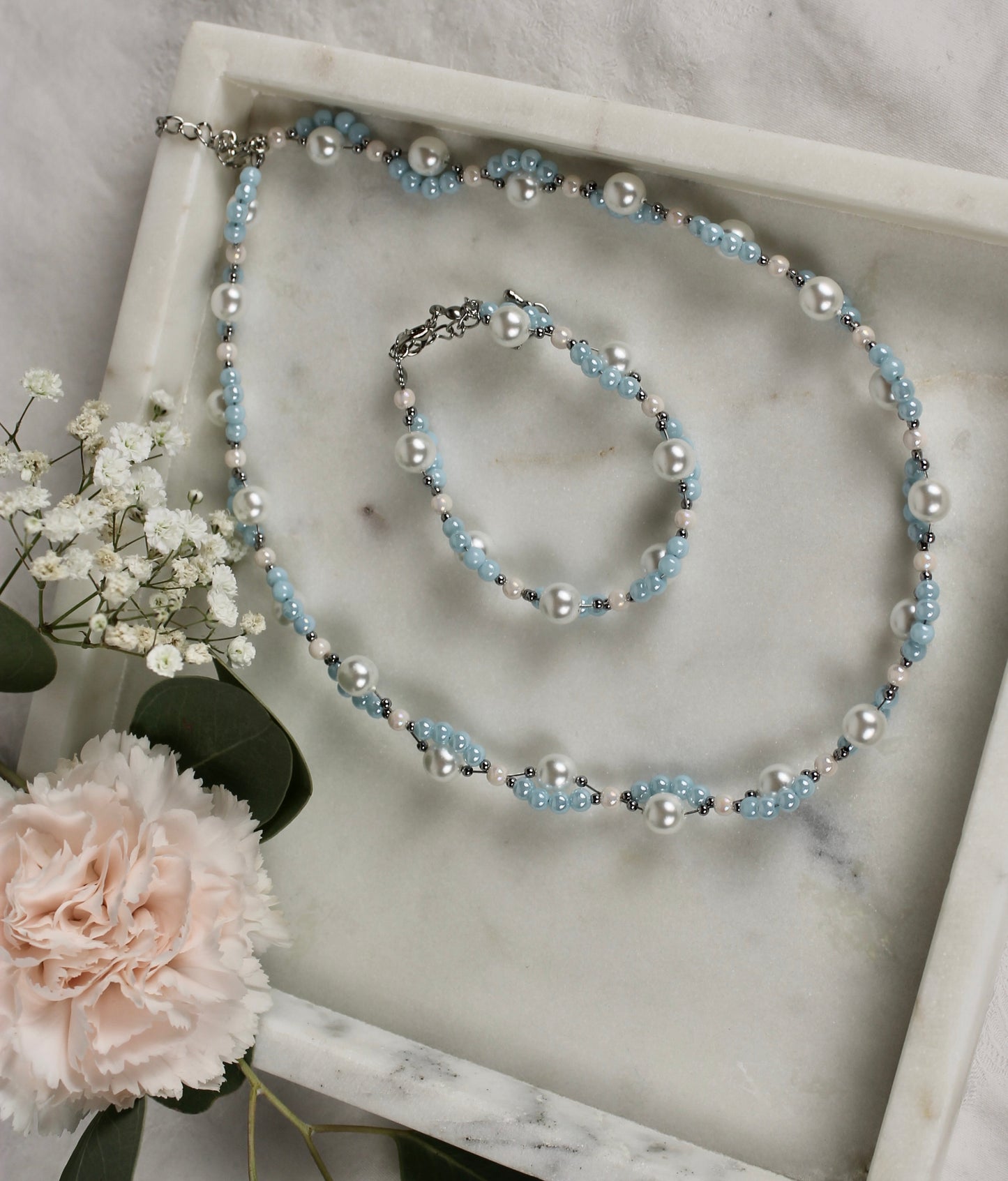 Florale Perlenkette Alura