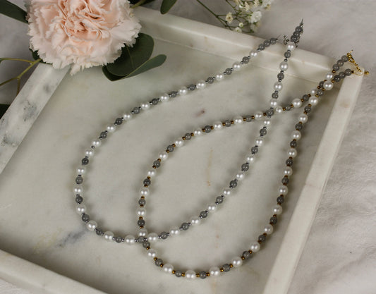 Weiß-Silberne Perlenkette Mia